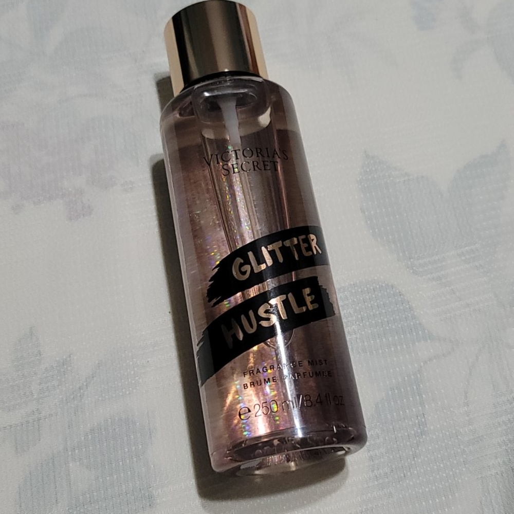 Victoria's Secret Glitter Hustle Mist